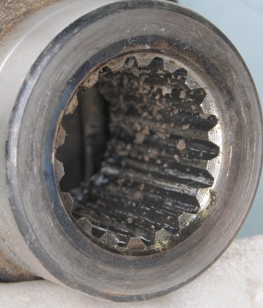 703500932-0013.jpg