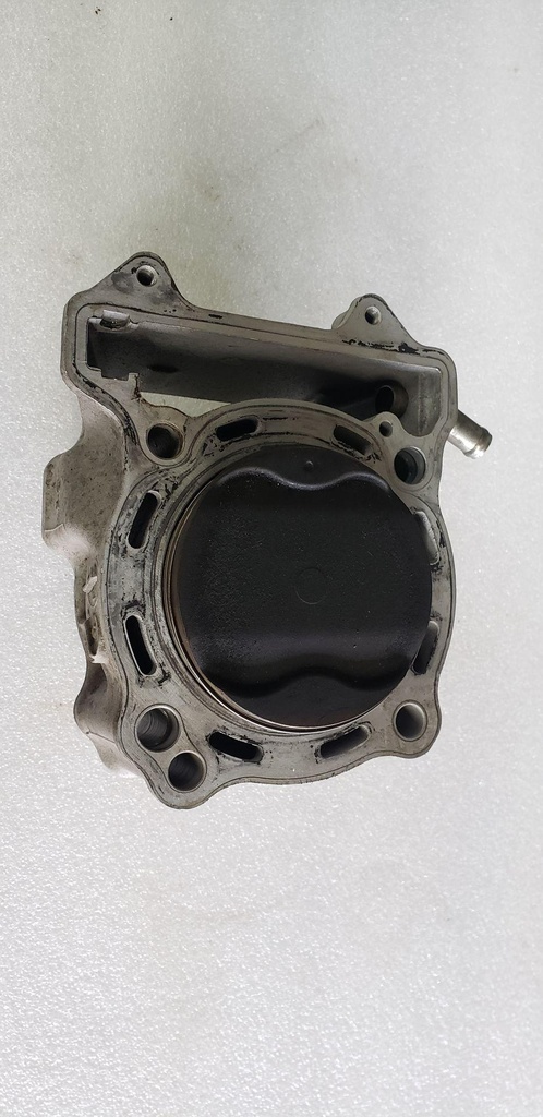 CYLINDER