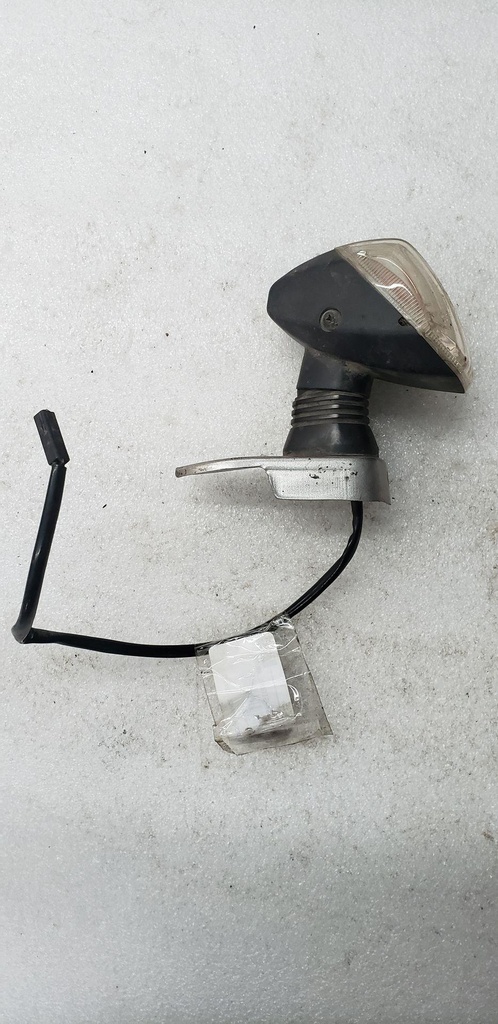 LAMP-ASSY-SIGNAL,RR,RH 05%