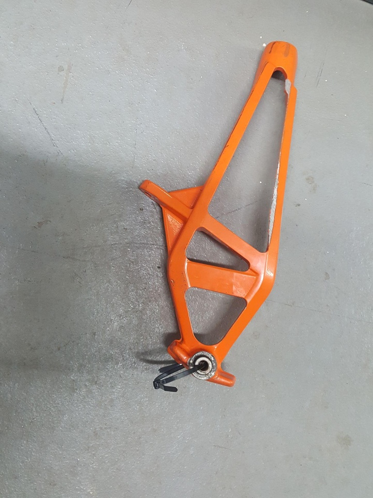 Spindle, Steering - Ri 05%
