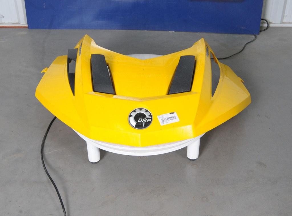 Hood, Yellow