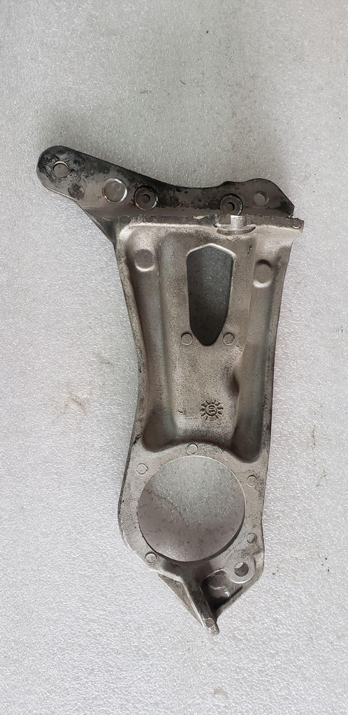 Pulley support - 518327372 ski doo