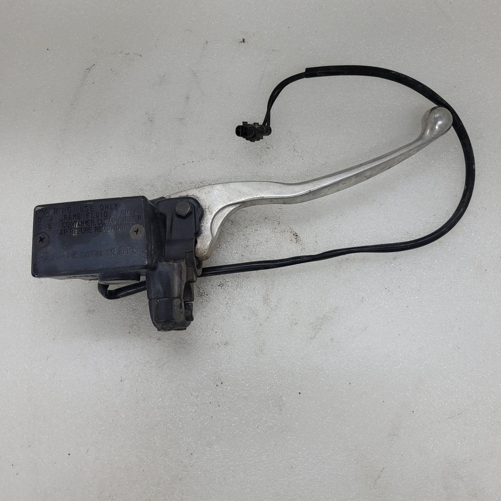 Master Cylinder Assy (USA)