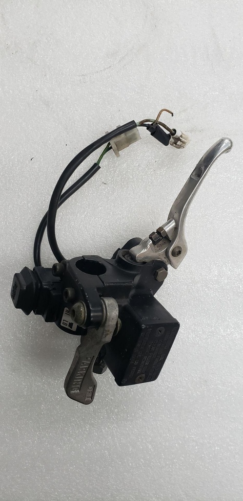 MASTER CYLINDER - 8DF-W2587-40-00 yamaha