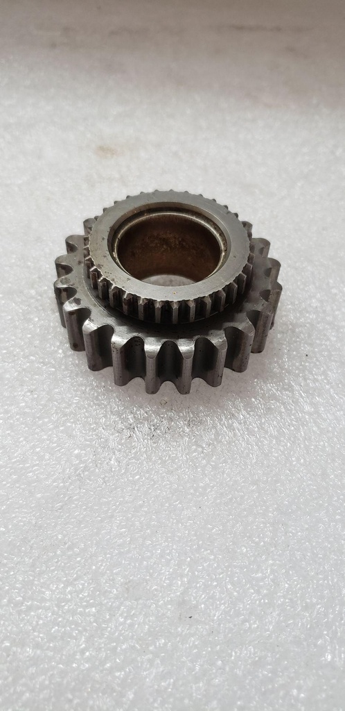 Drive Sprocket Assy. - 8JP-E769A-10-00 YAMAHA