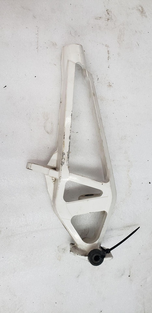 knuckle RH - Yamaha - 8JR-F3521-30-00