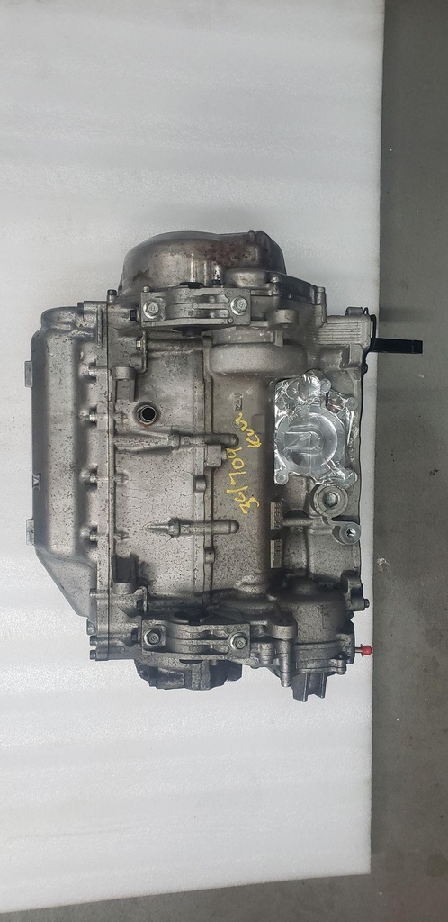 CRANKCASE ASSY - YAMAHA - 8KJ-15109-09-00 yamaha