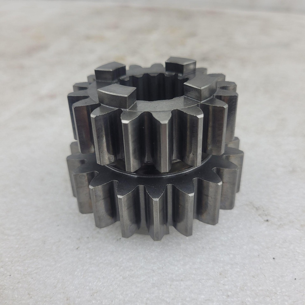 (new ref. 420481040) pinion gear, 17/19 teeth serial number 8459175 and up
