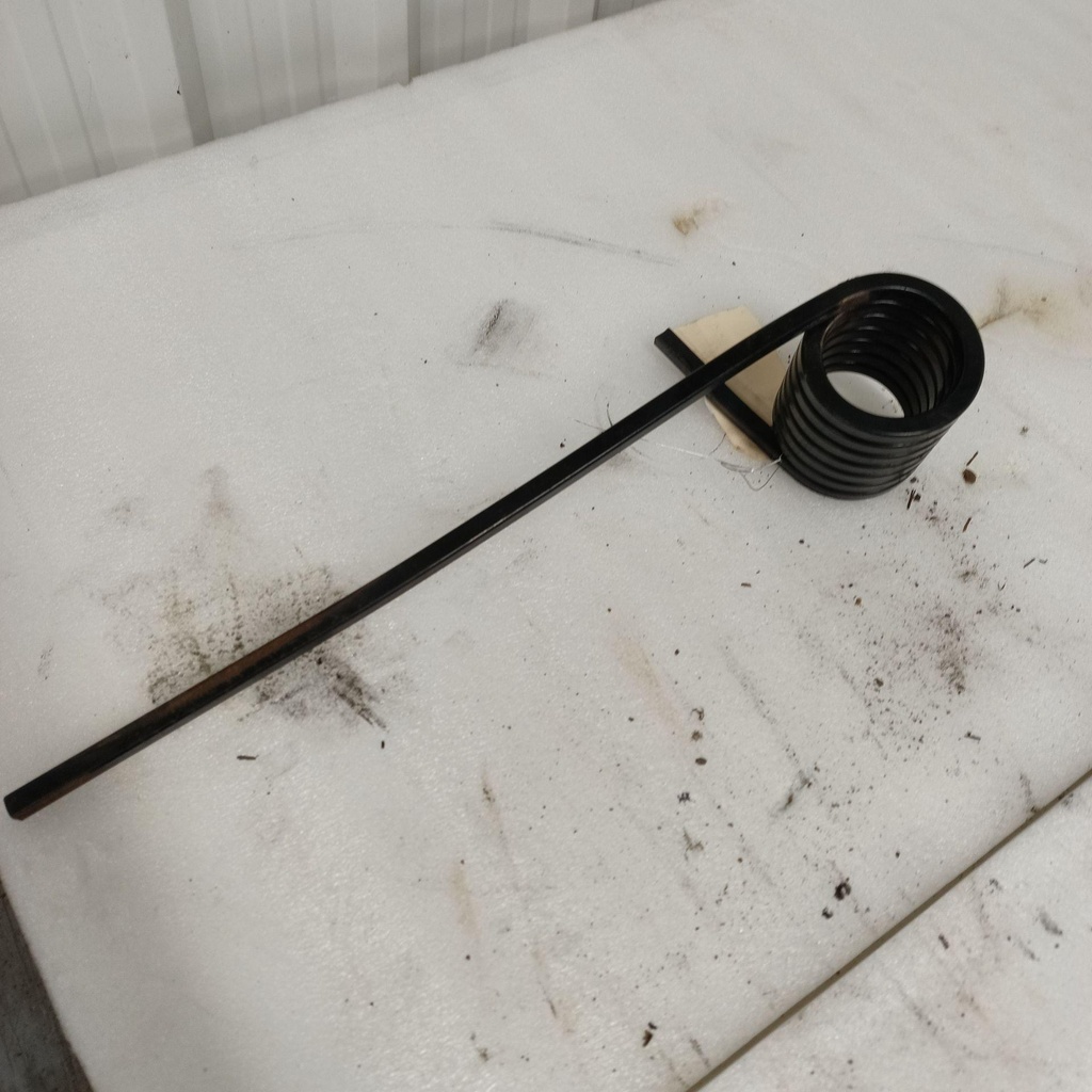 Black, RH Spring Square