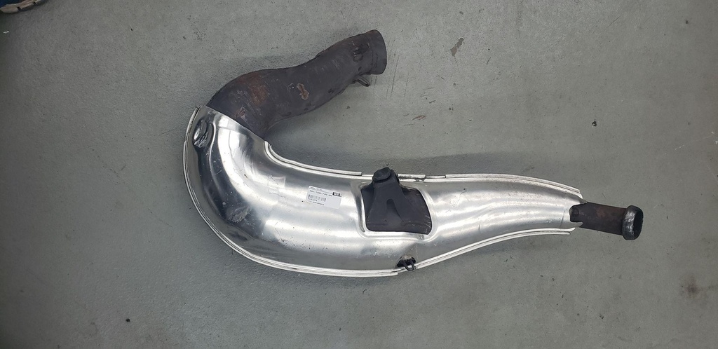 TUNED PIPE ASSEMBLY, 800