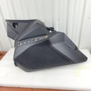 deep black, rh panel