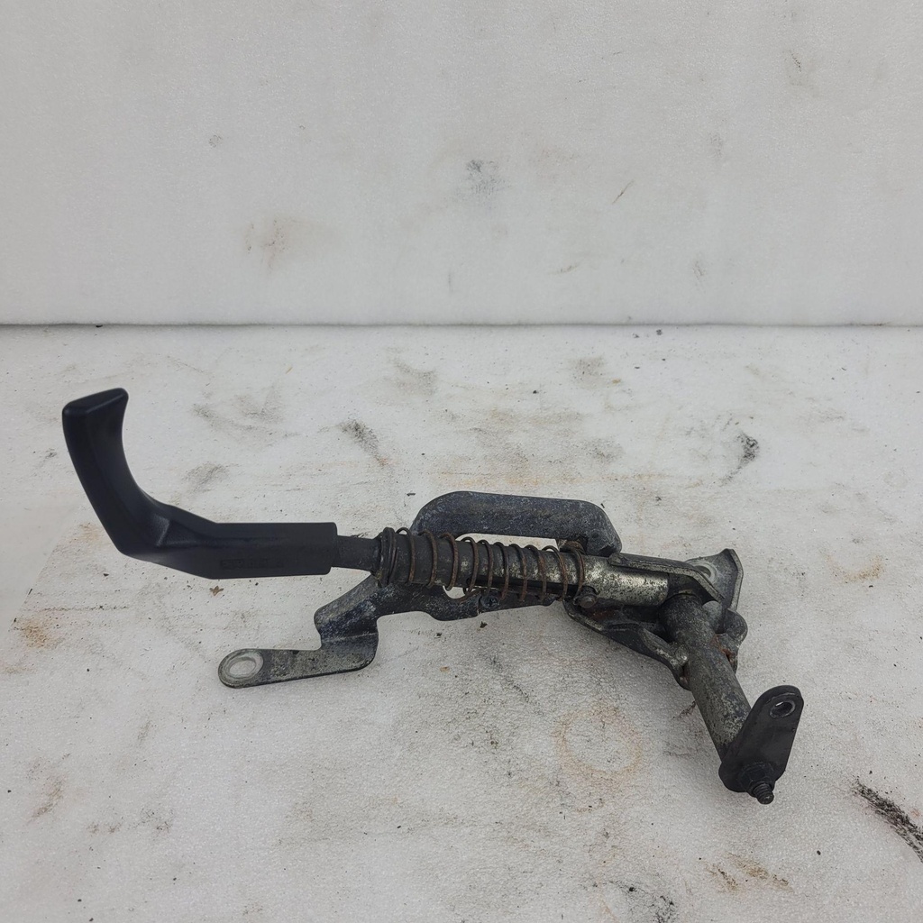 (new ref. 8fr-18174-01-00) knob, shift lever