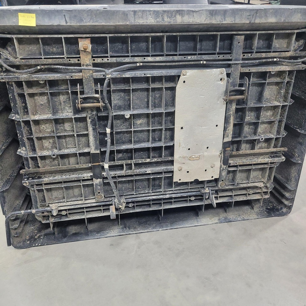 (new ref. 2634893-070) cargo box assembly, short, glos