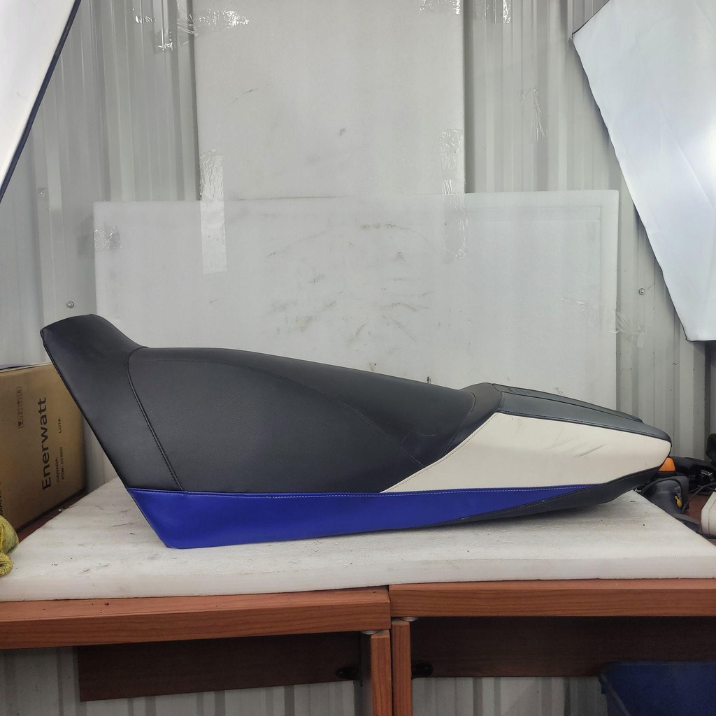 single seat assy