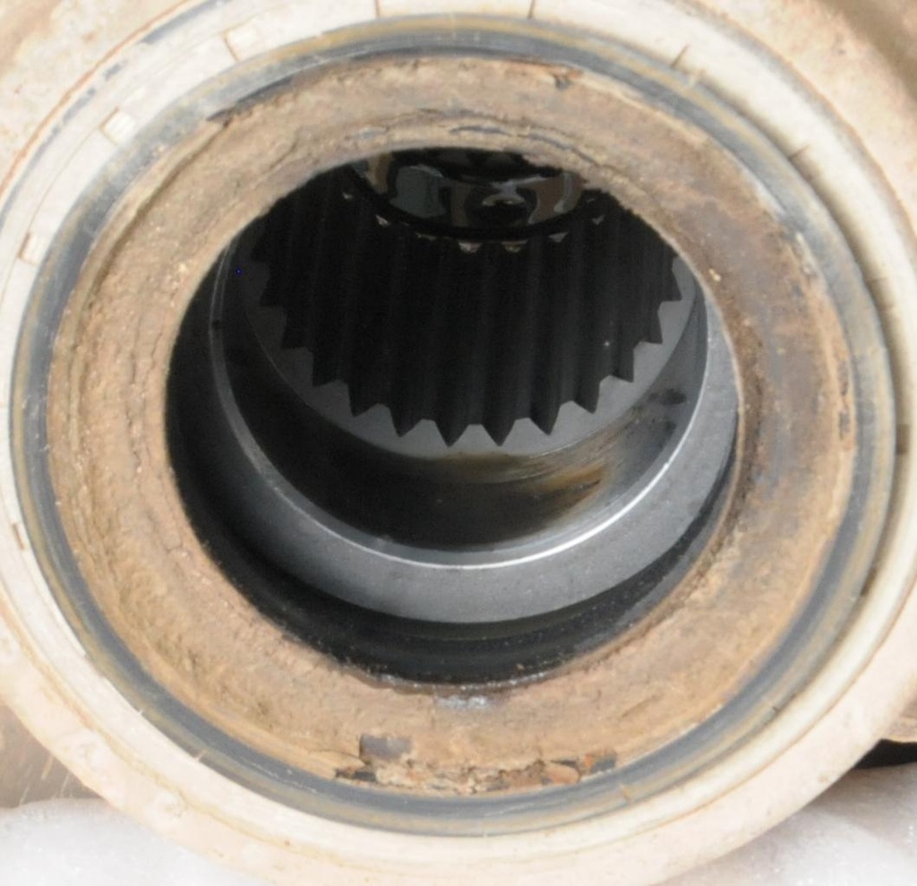 2MBG61010100-0025.jpg