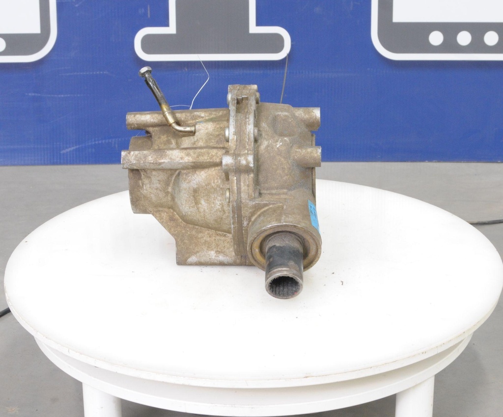 703500872-00202.jpg