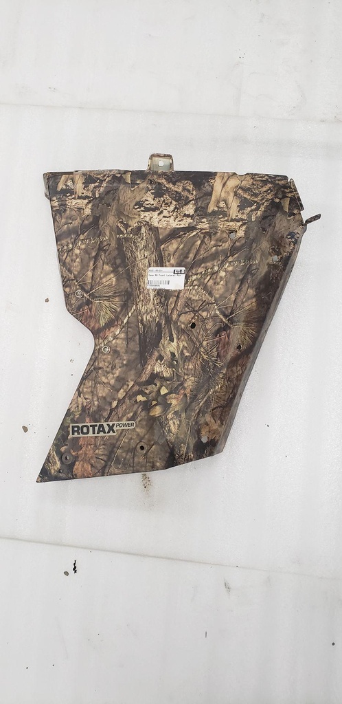 Camo RH Front Lateral Pan - Can-Am - 705009591