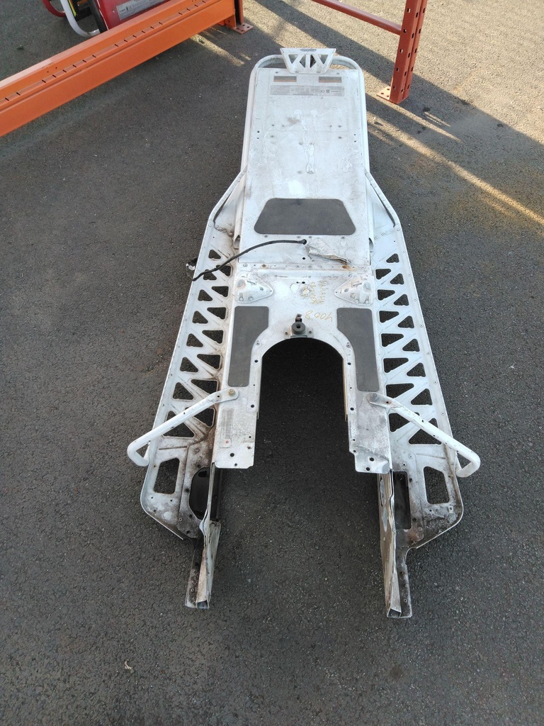 8JYF19113000-002