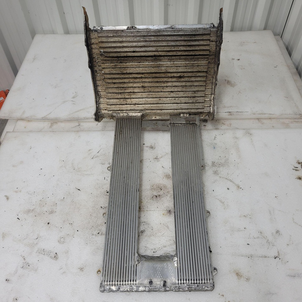 8KCE24400000-003