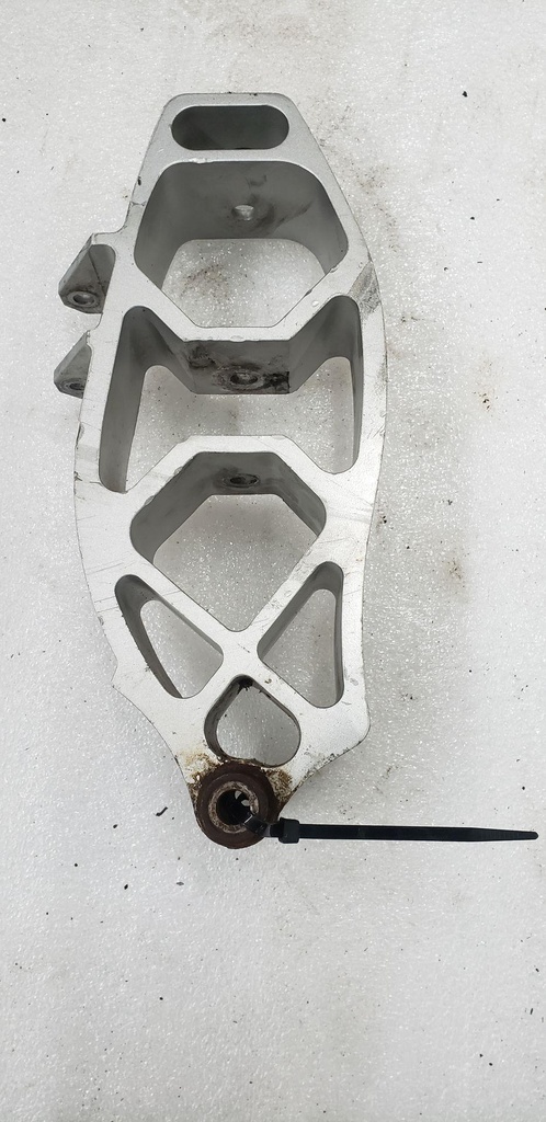 KNUCKLE RH - YAMAHA - 8GK-23502-10-00