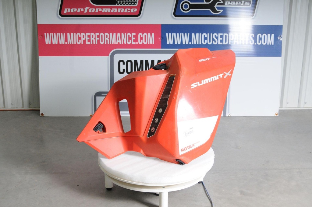 Red, RH Panel Can-am Red - Except Electric Start