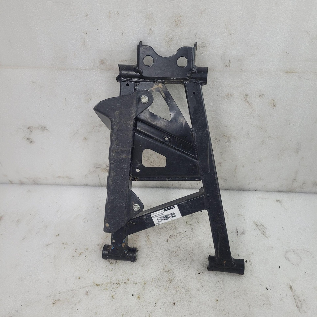 [CF03039] rear lower swing arm, rh