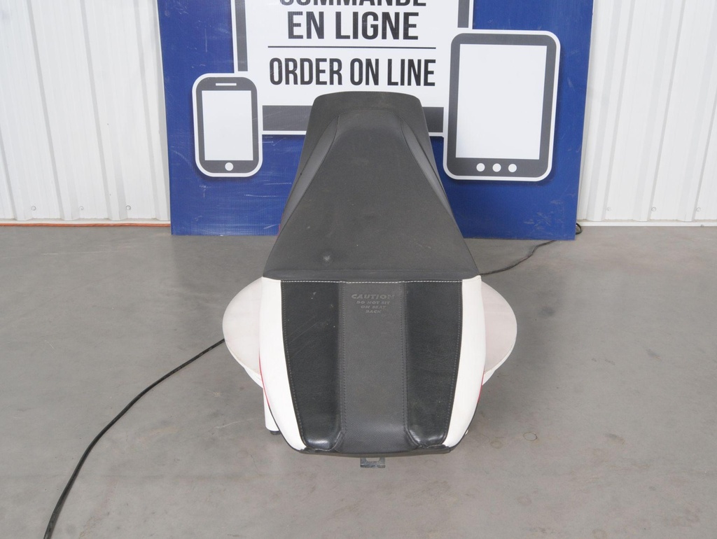 [8JPF4710B000-001] Single Seat Assy