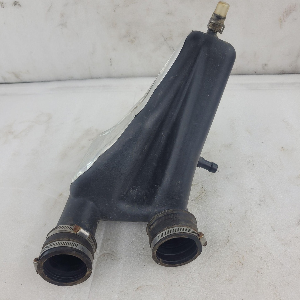 [3313-224-001] chamber,air intake