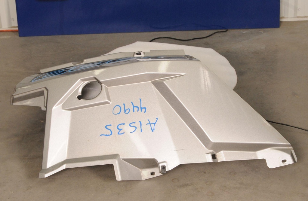 [5450717-402-001] FENDER-FR,PNTD,LH,TURBO SLV