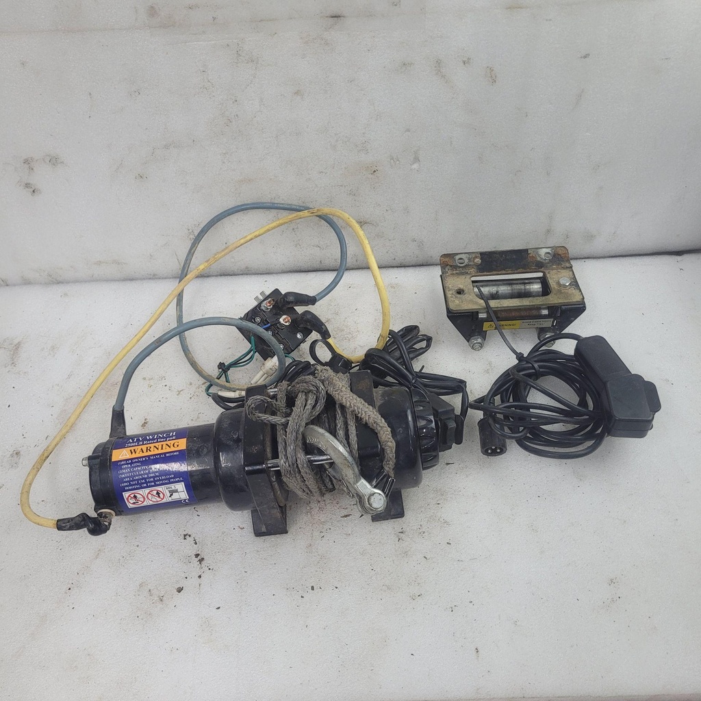 [WINCH-2500-001] Winch 2500 Lbs Usagé