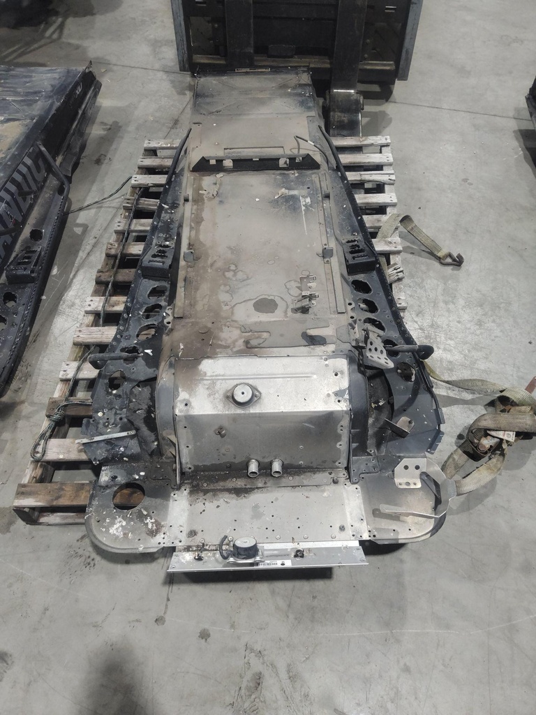 [518328203-001] Frame expedition se 2015