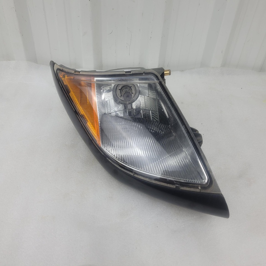 (new ref. 0509-126) headlight,rh-assy(trl&spt) (rb 0509-126) (inc. 2-3)