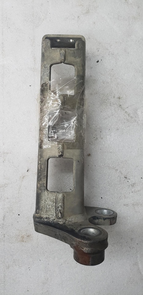 LH FOOTREST - 1S3-27411-10-00 YAMAHA