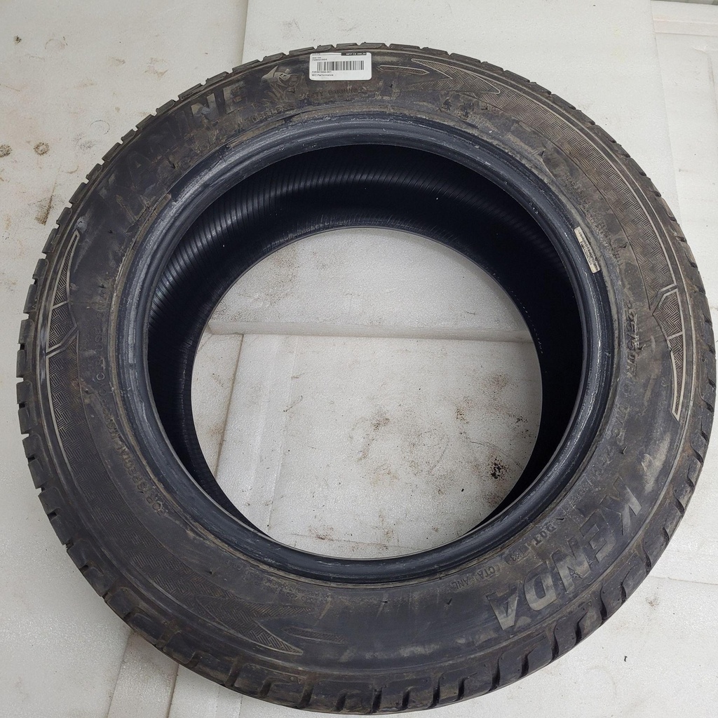 (new ref. 705503310) rear tire model-st ltd