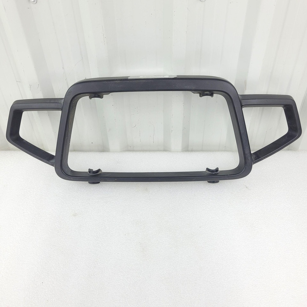 [705016169-001] central bumper trim