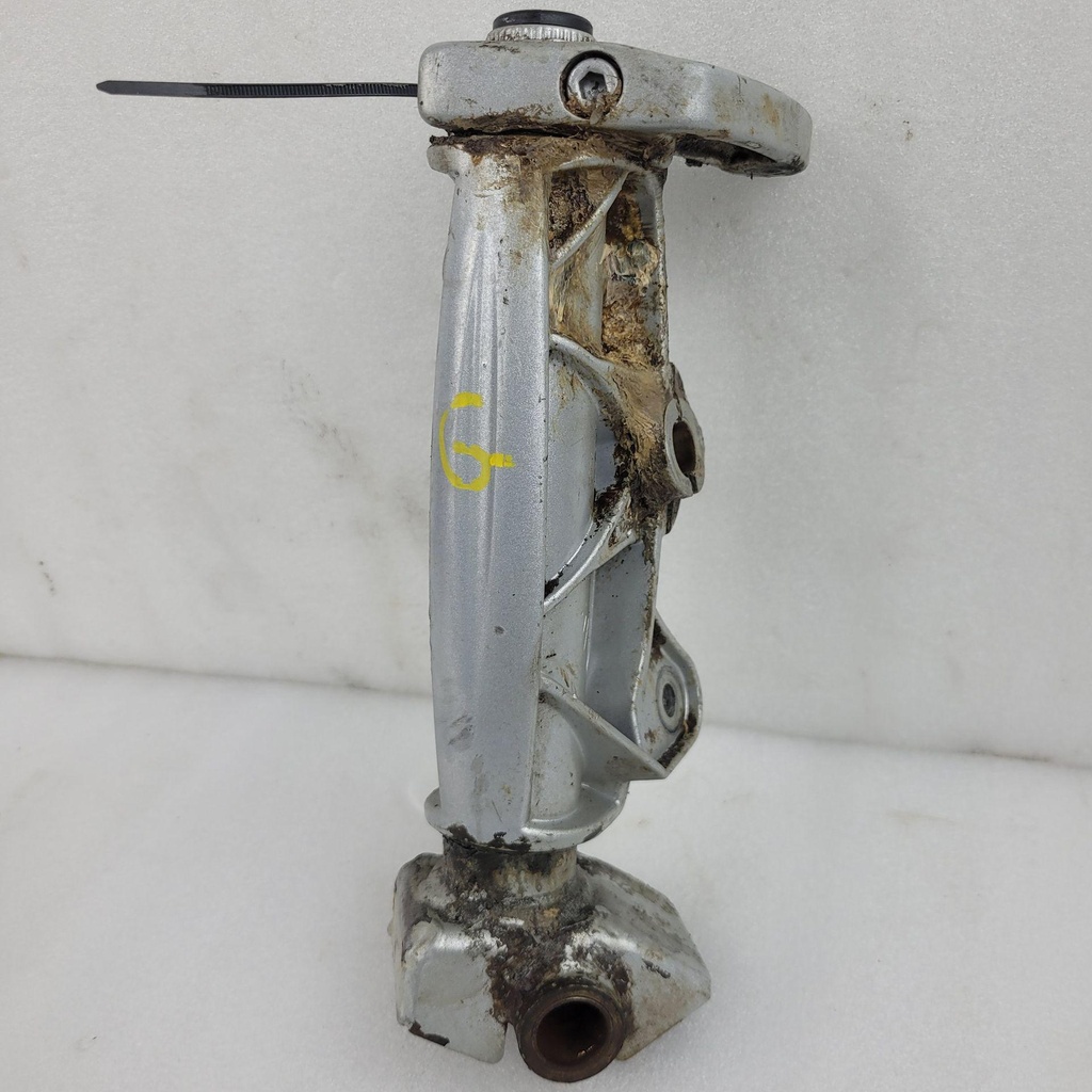 [2703-453-001] spindle, steering - left platinum (inc. 7-13)