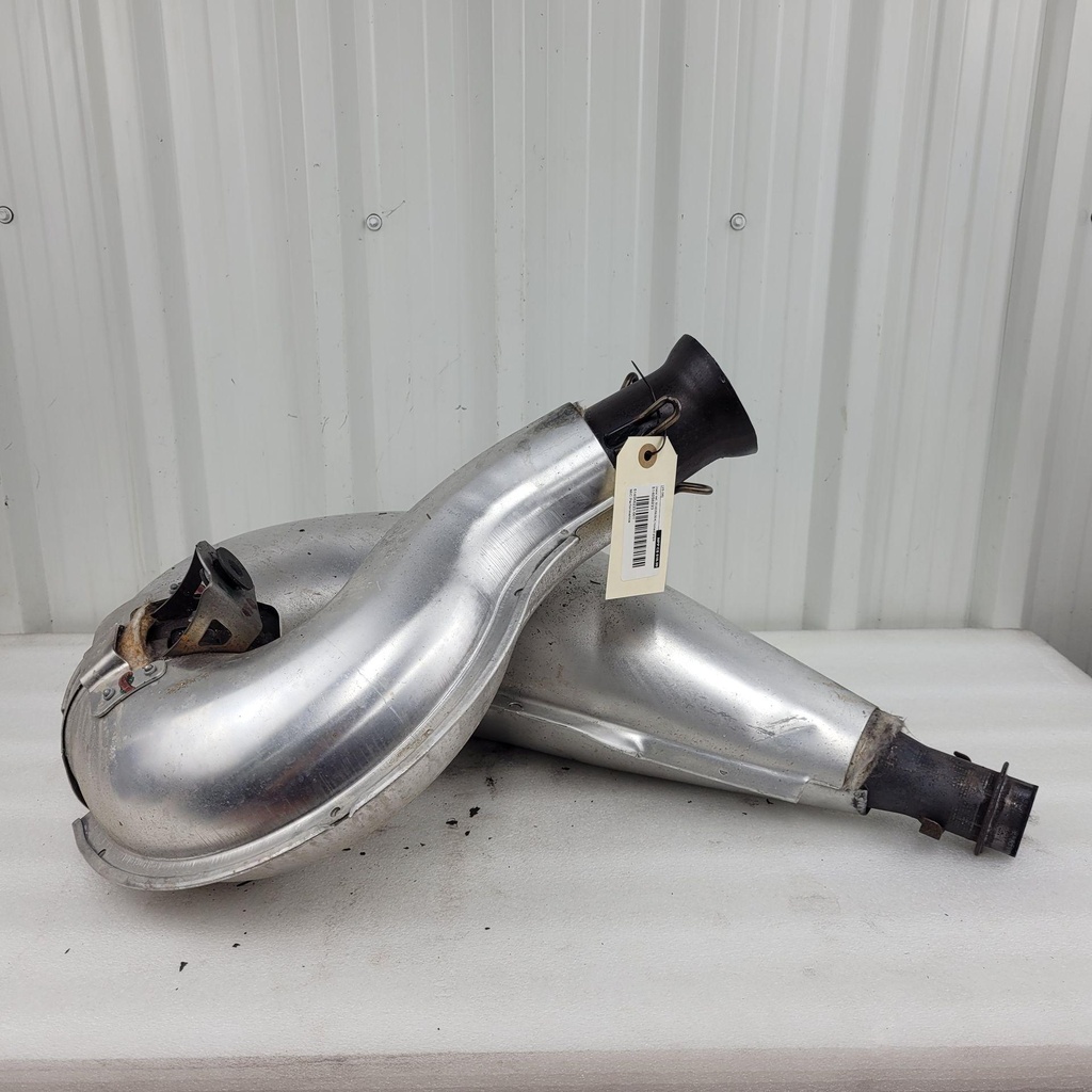 [514056223-001] (new ref. 514056324) tuned pipe