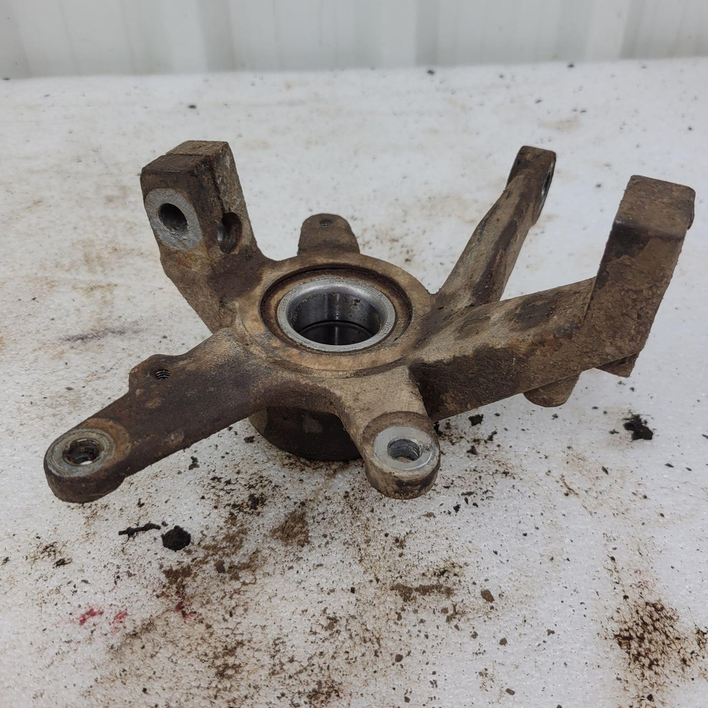 [CF01491] steering knuckle, right hand