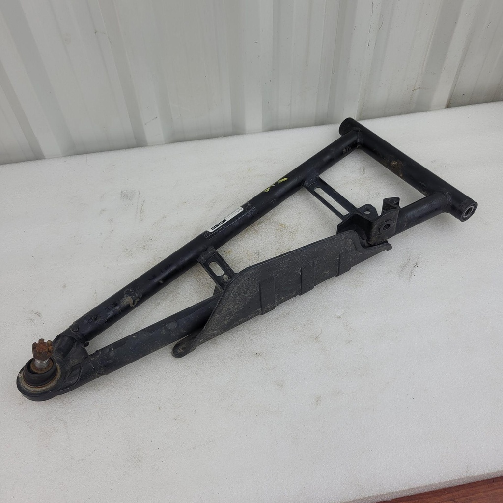 [CF01930] front rh lower swing arm