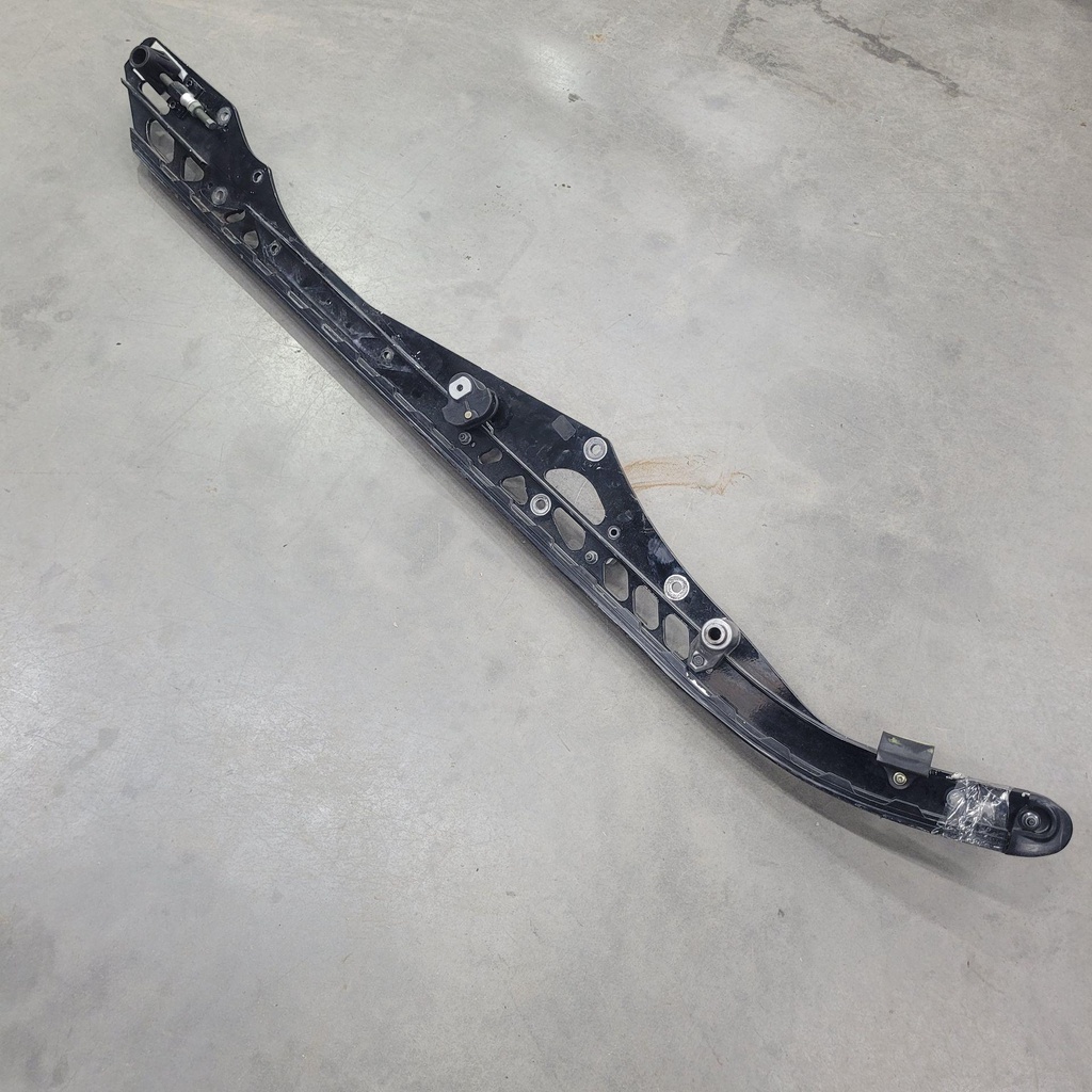 [1544788-067-001] asm-rail 136 cc svc lh blk