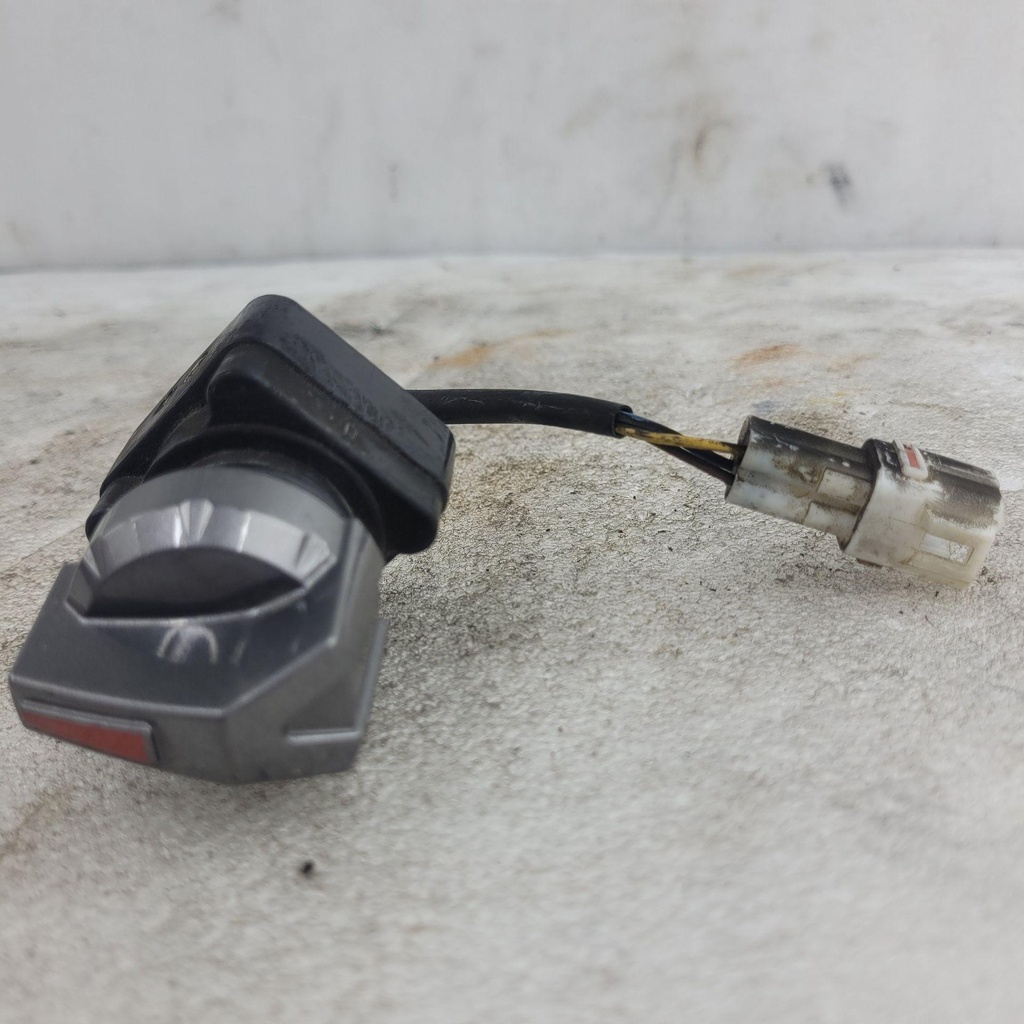 [2HC825260100-001] switch, lamp