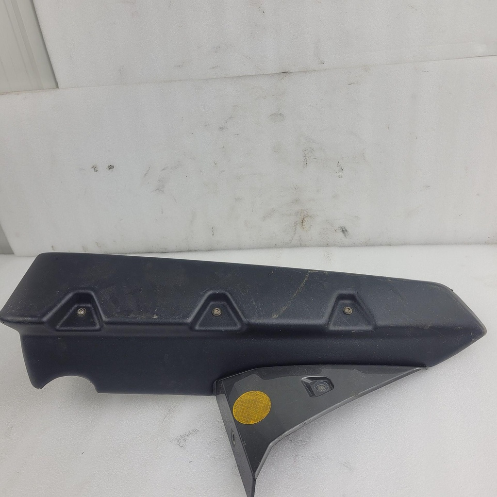 [2HCK818K9000-001] flap, front fender