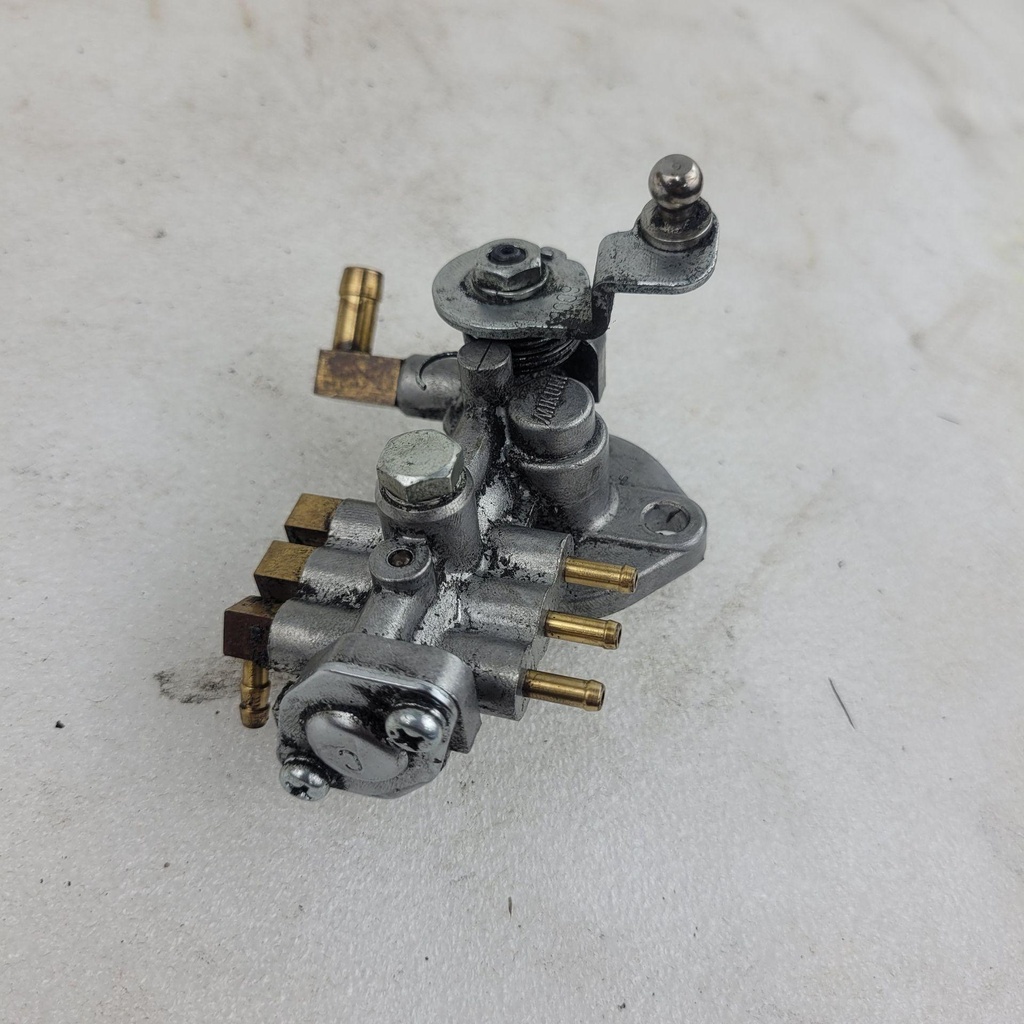 [1204439-001] (new ref. 1204695) oil pump assembly, 600le