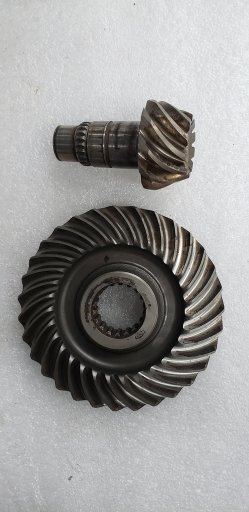 SPIRAL BEVEL