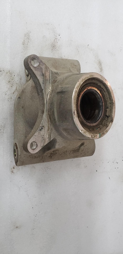 bearing carrier, right
