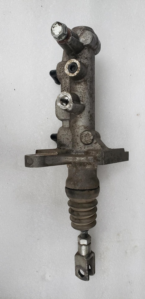 Master Cylinder