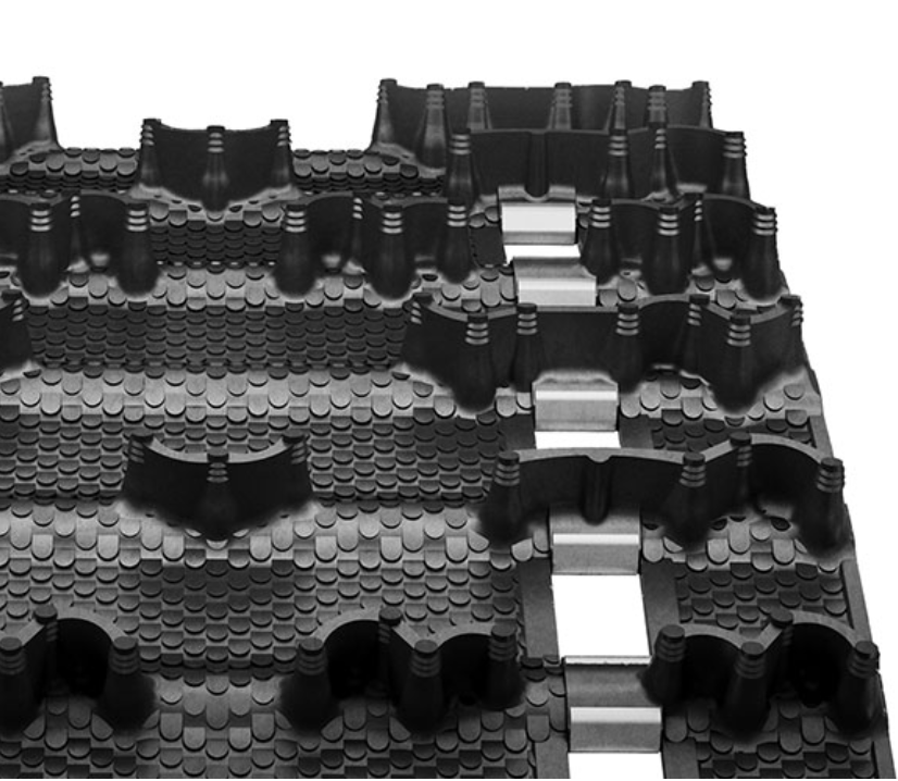 [10-1240-0082] TRACK COBRA 15X136 - 1.352" 9061H