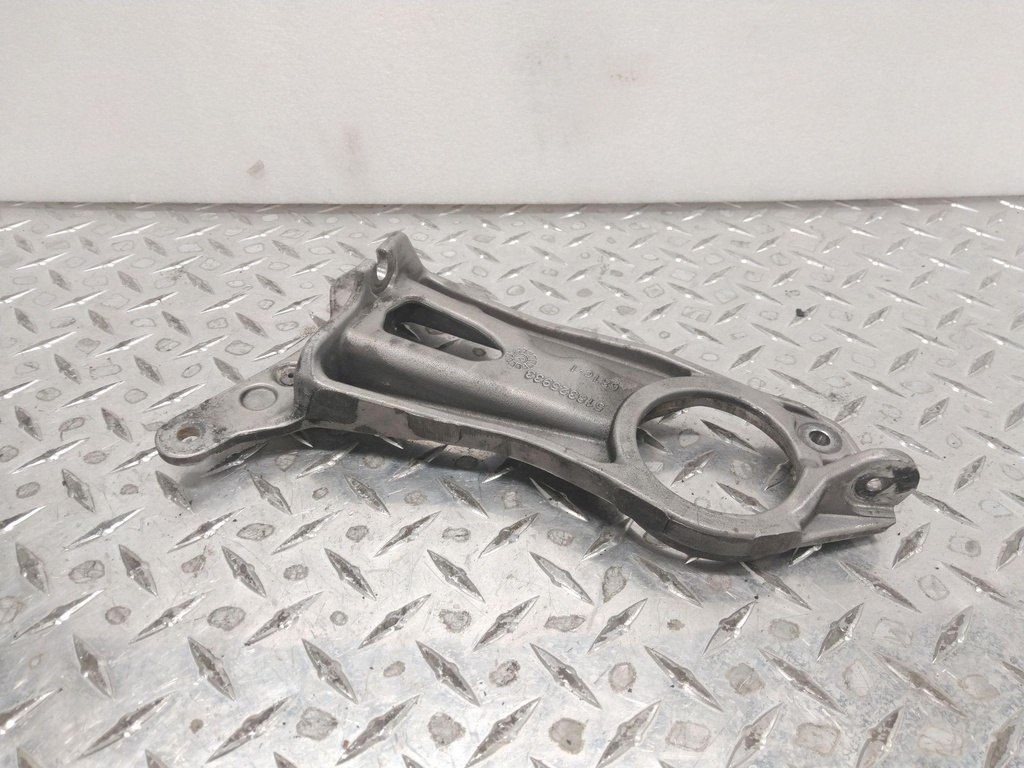 [518325933-001] driven pulley support