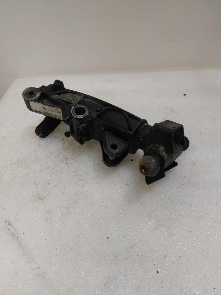 [2703-373-001] Spindle, Steering - L (2703-373-001)
