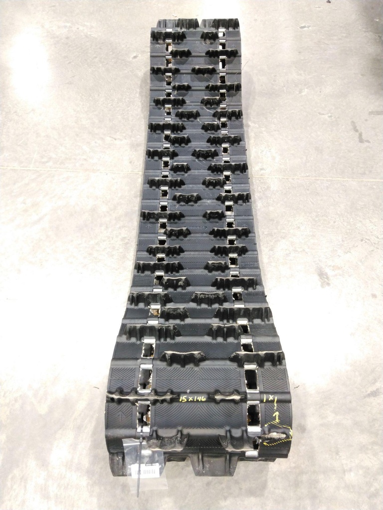 [9403C-U-001] 15X146X1.75'' Camso Hurricane 175 Used